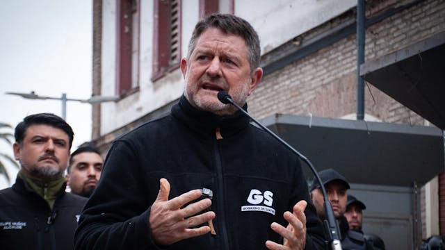 Gobernador Orrego: "Para la magnitud de lluvia que hemos tenido, la ciudad ha respondido bastante bien"