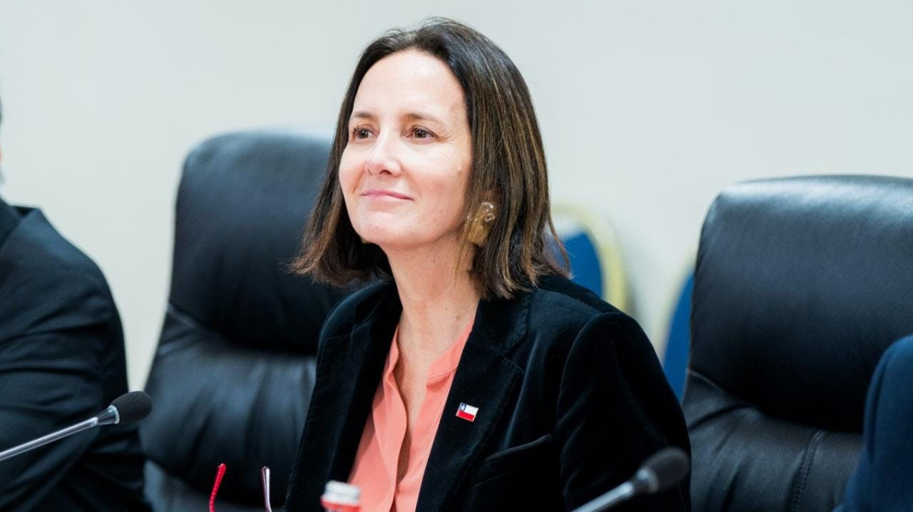 Subsecretaria Paula Estévez por aranceles de Estados Unidos: "Es una continuidad de su política, no es contra Chile"