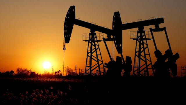 Baja el petróleo y suben las tecnológicas: Los mercados reaccionan al cese temporal de ofensivas entre Estados Unidos e Irán