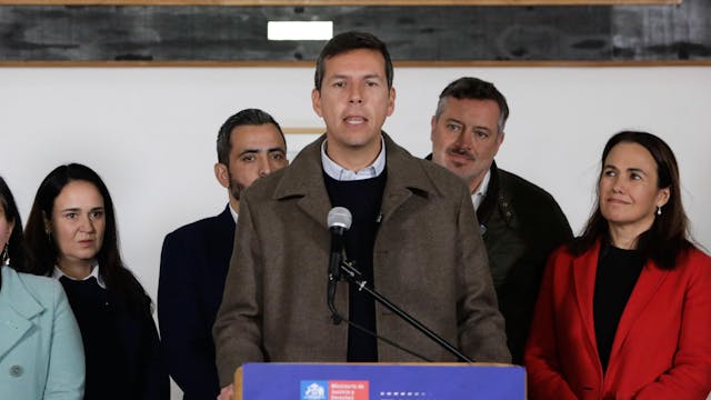 Alcalde de Renca, Claudio Castro: "Nunca vi a un gobierno poner el pie encima a municipios"