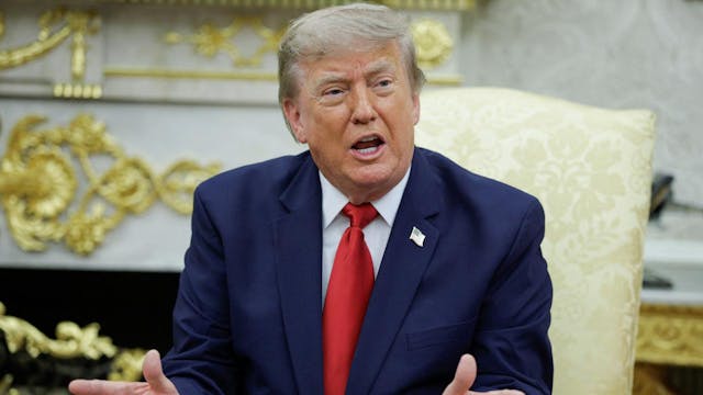 Trump presiona salida diplomática en conflicto con Irán: Estrecho de Ormuz permanece prácticamente cerrado