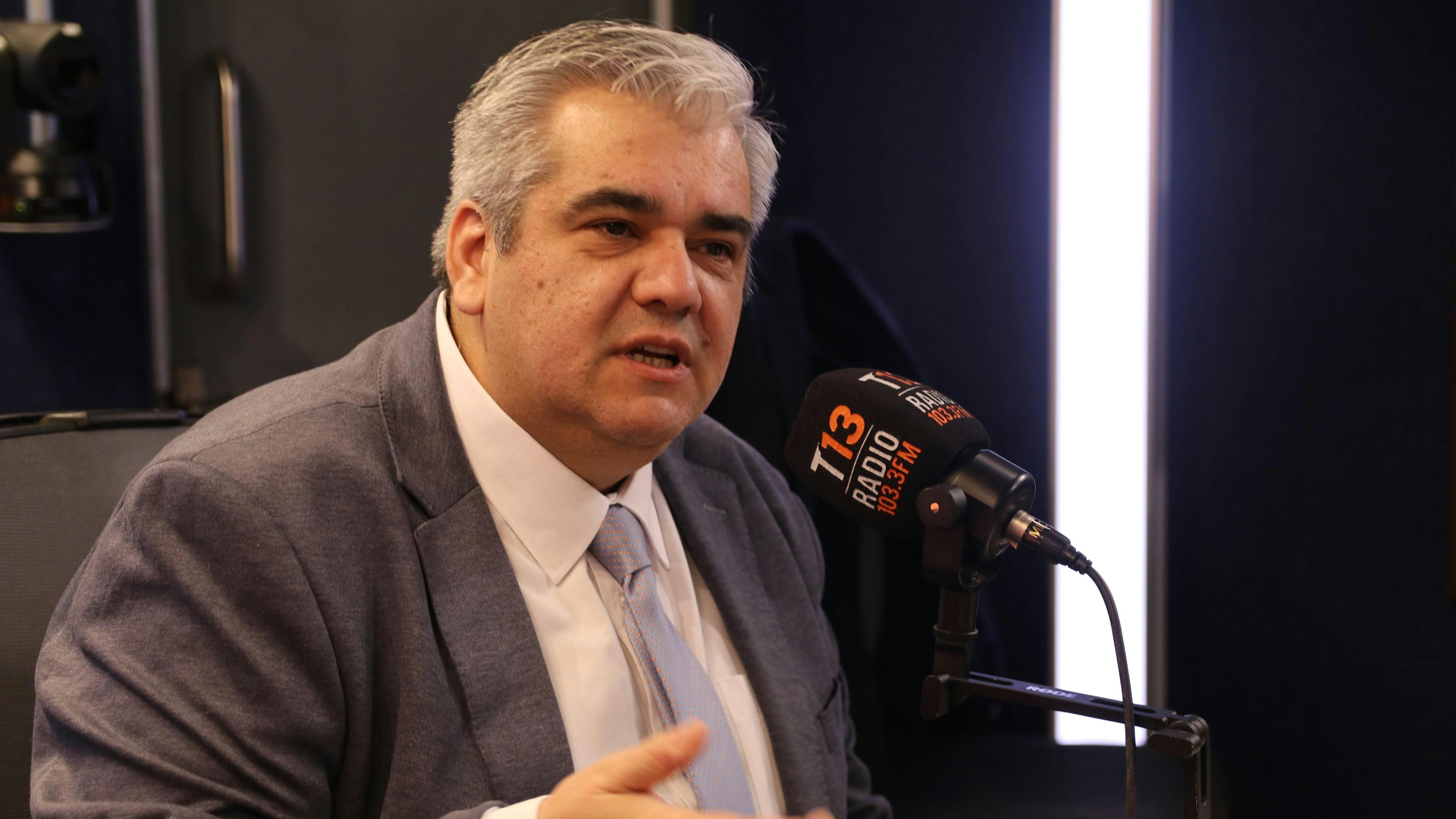 Abogado asesor de la fiscalía por caso dispensarios: “Se abastecían de otros cultivos y derechamente del mercado negro (...) ahí el discurso del cannabis medicinal se va cayendo”