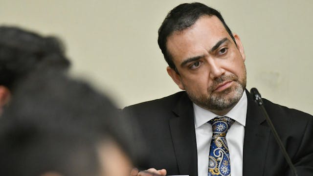 "No la van a retirar, la van a dejar morir": Karim Bianchi y Ley de Seguridad