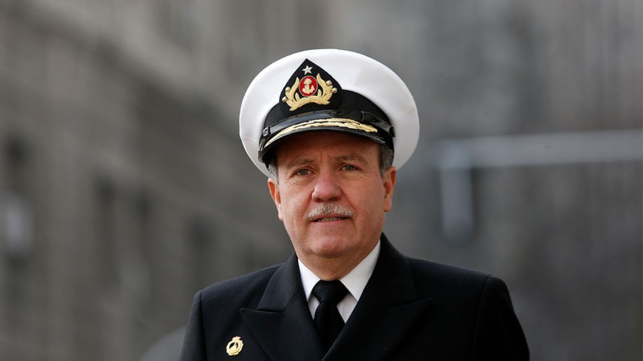 Julio Leiva, excomandante en Jefe de la Armada: "Chile necesita plantear sus puntos de forma clara, concreta, y también a veces firme"