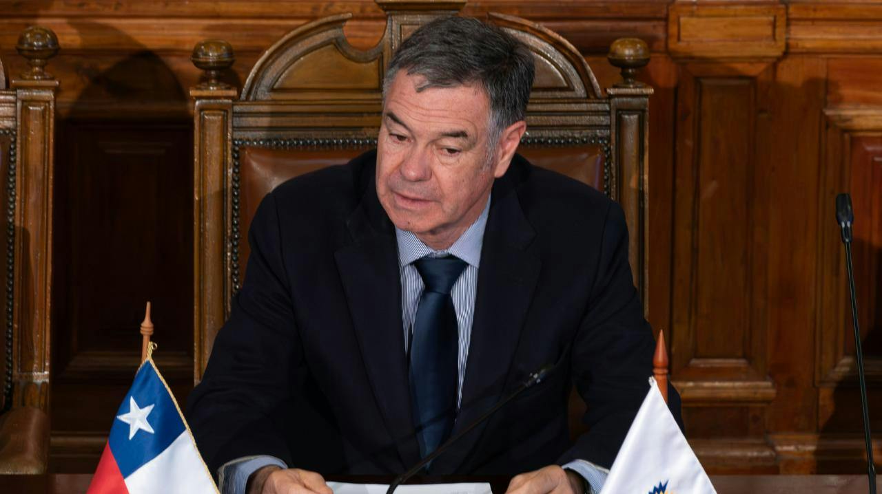 Senador Ossandón (RN) por dichos de embajador Judd: "Tiene que entender que hay límites, que está en otra casa"