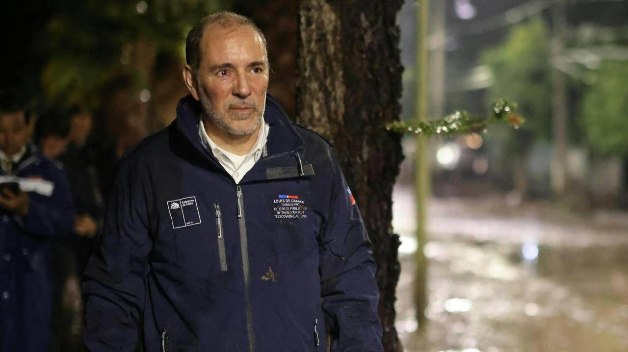 Biministro De Grange por aluvión en San Carlos de Apoquindo: "Tenemos el control de la situación desde anoche"