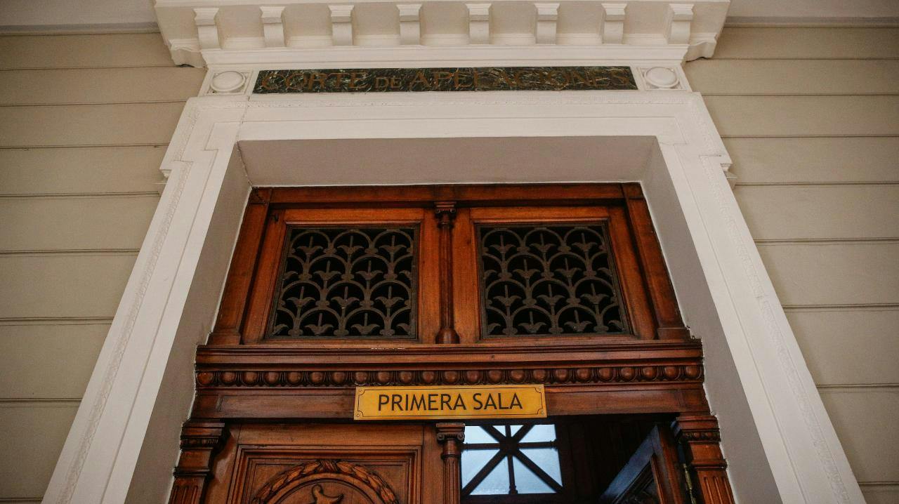 Dos afiliados presentaron las primeras acciones judiciales contra las AFP por caída del Fondo E