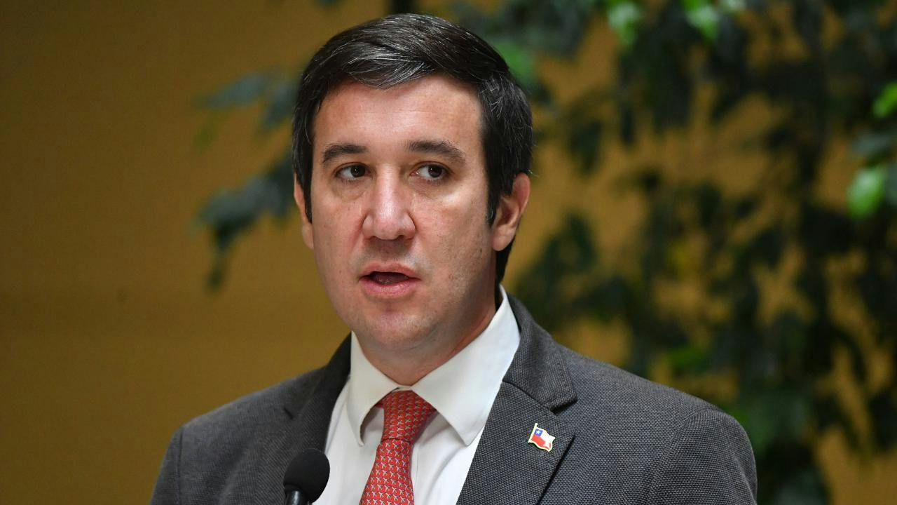 Guillermo Ramírez (UDI) por ministro Rabat: “Yo creo que no tiene que renunciar, ha sido de los ministros revelación”