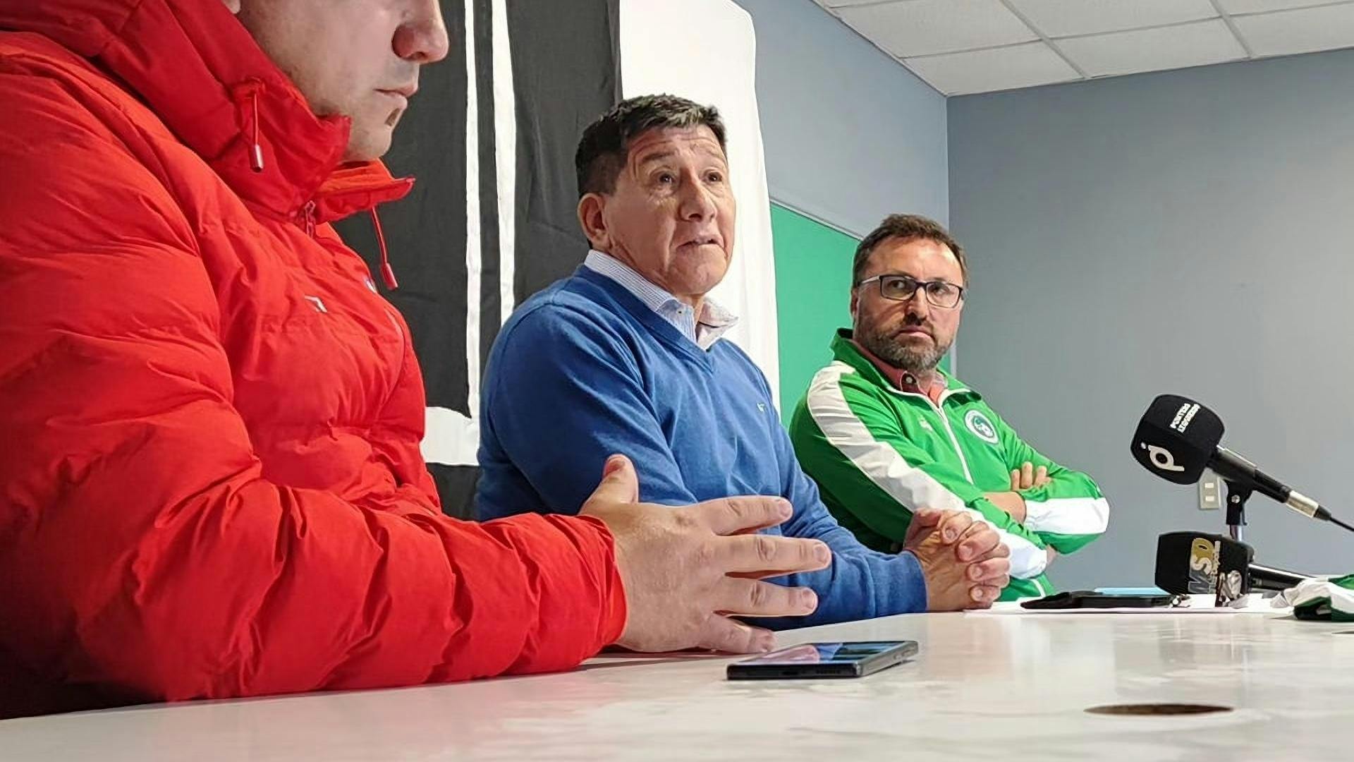 Técnico de Puerto Montt, indignado por la derrota: Estoy caliente