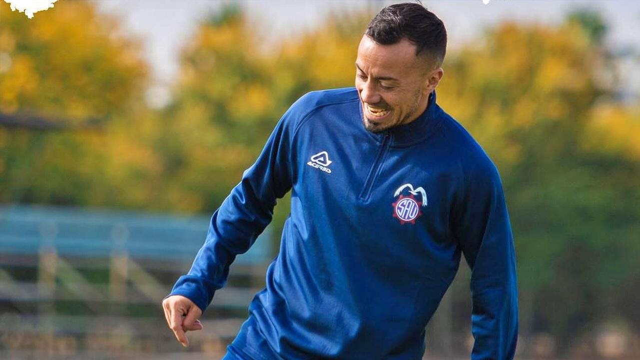 Roberto Cereceda llega feliz como cabro chico a los 40 años: He tenido un reencantamiento con el fútbol
