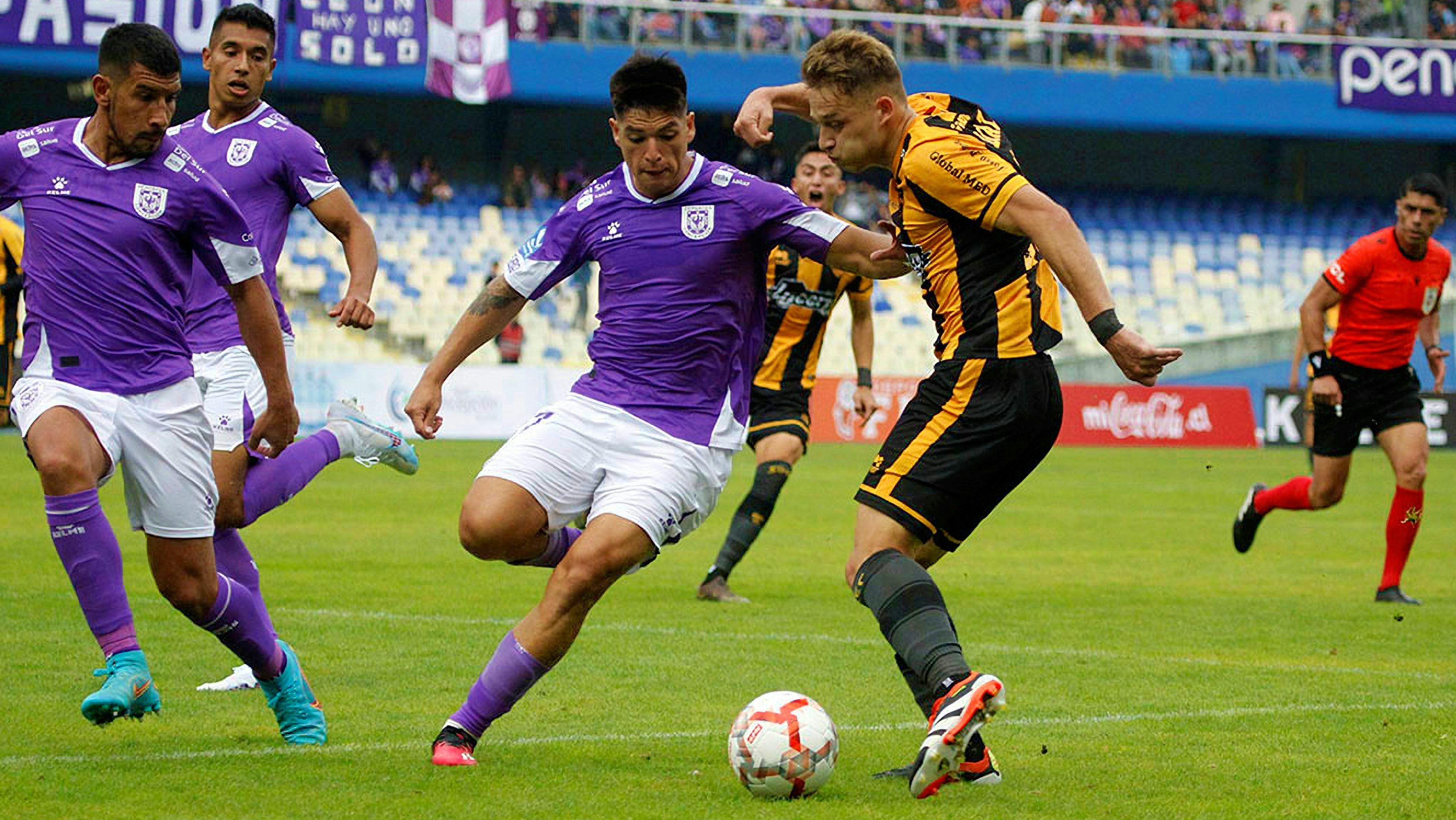 Concepción vs Fernández Vial: horario y cómo ver la transmisión en vivo del clásico penquista en La Liga 2D