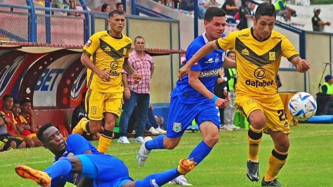 Ex seleccionado peruano reforzará a Provincial Osorno en la segunda parte de La Liga 2D