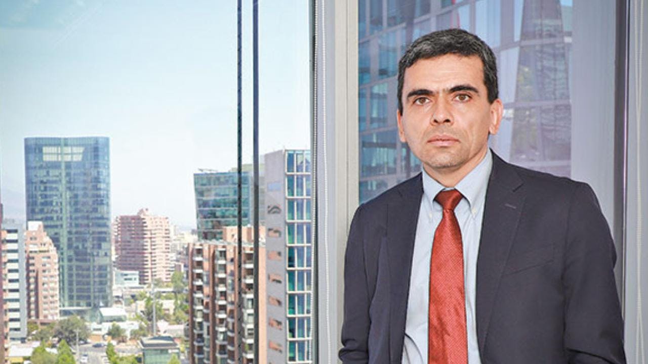 Carlos Gajardo por resolución del caso SQM: "Desde hace 10 años se viene asfixiando este caso por los intereses transversales de la clase política"