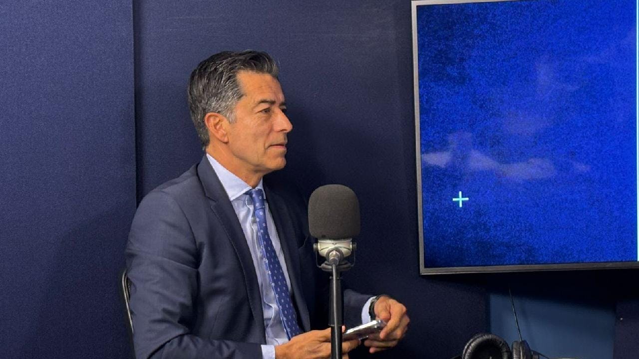 Alejandro Espinoza y declaraciones de Carlos Gajardo por caso SQM: "Los abogados debemos respetar las resoluciones judiciales. Esto le hace muy mal a la institucionalidad del país"