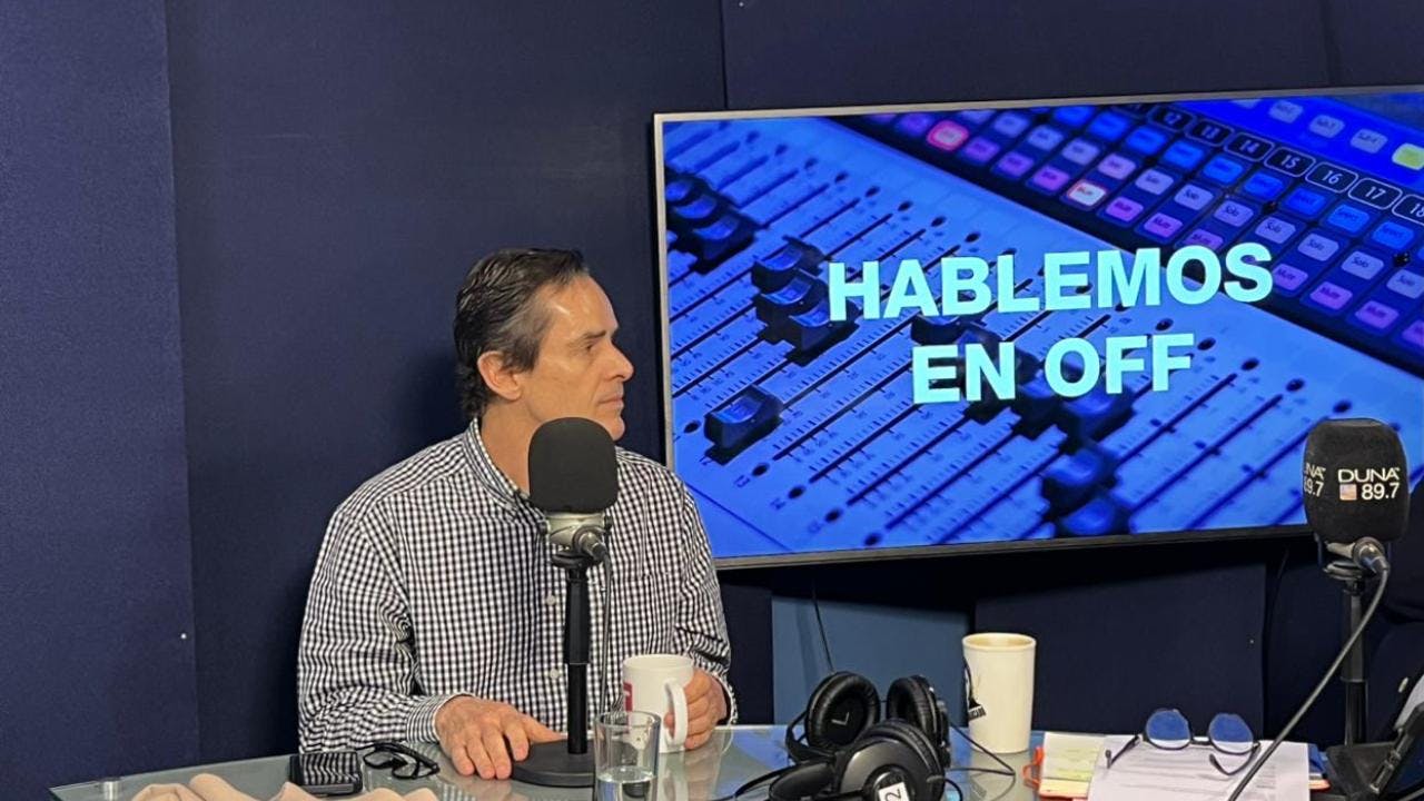 Cristián Valdivieso: "Hay posibilidad de que Jara salga sobre el 35%, que la derecha termine muy dividida y que quien la sigue esté a 15 puntos de ella"