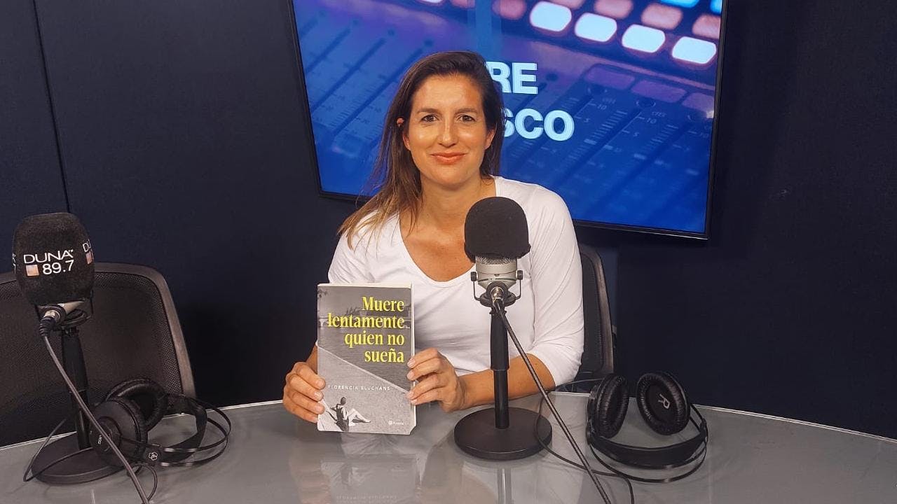 Florencia Eluchans sobre su libro Muere lentamente quien no sueña: “Yo creo que cada uno sabe cuáles son sus propias revoluciones"