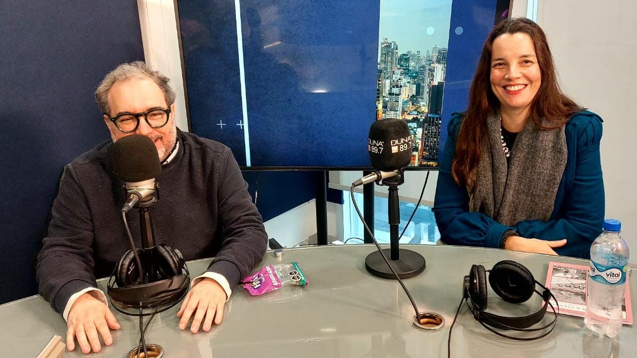Ángeles Quinteros, sobre el cómic biográfico de Gabriela Mistral “Verso, vida y viento”: “faltaba algo más conciso y amigable para generaciones más jóvenes”