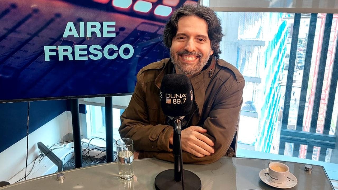 Andrés Neuman sobre su libro Hasta que empieza a brillar: María Moliner es “la autora del diccionario más hermoso de nuestra lengua”
