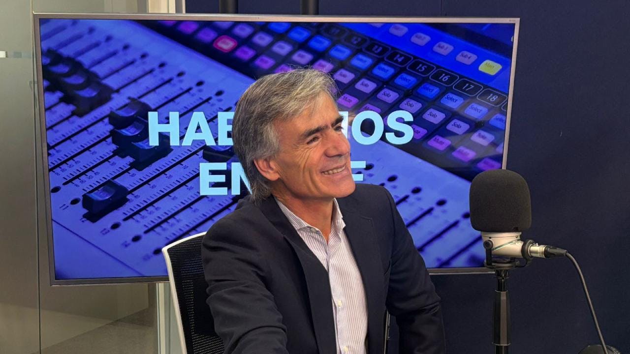 José Ramón Valente: “En vez de soñar el país perfecto, demos el primer paso, que es volver al país que teníamos y desde ahí soñemos al país que queremos”