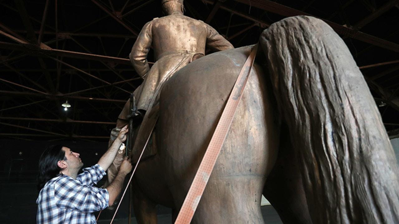 Luis Montes sobre el monumento General Baquedano: “La escultura, yo creo, no había tenido una restauración intensa desde su inauguración”