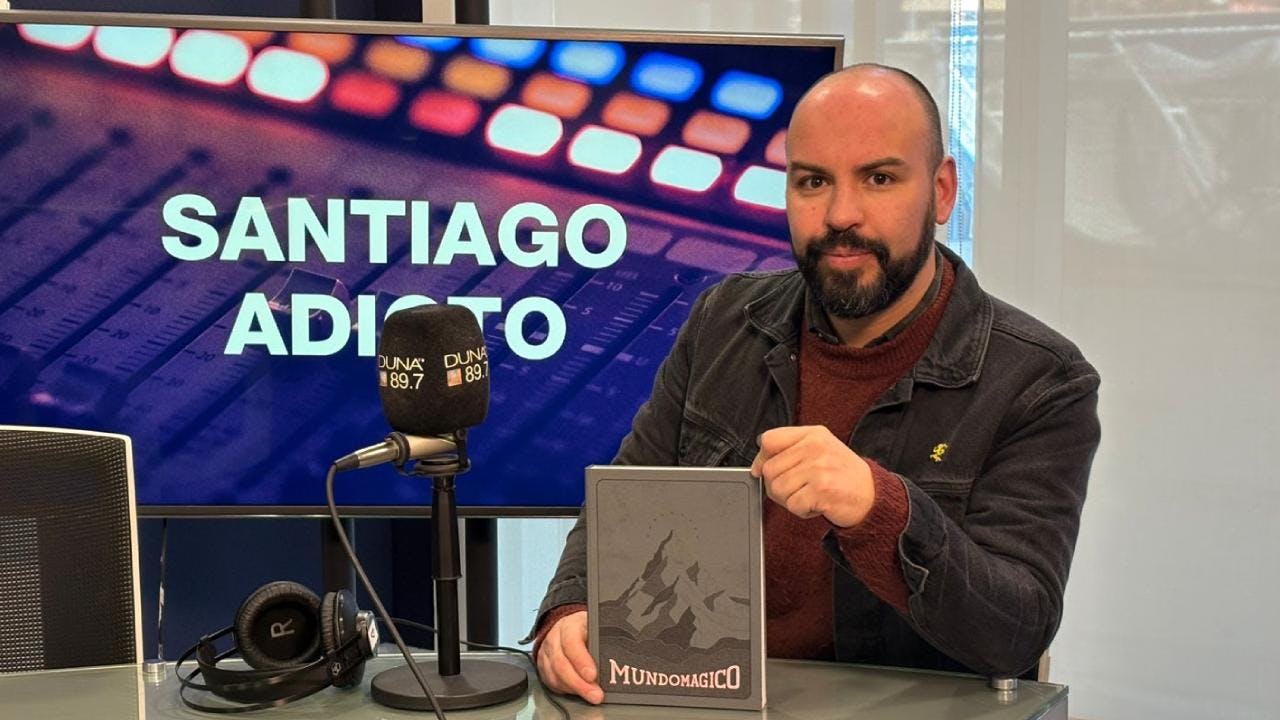Gaspar Abrilot sobre el libro Mundo Mágico: “Los gobiernos utilizan el paisaje para generar construcciones de identidad”