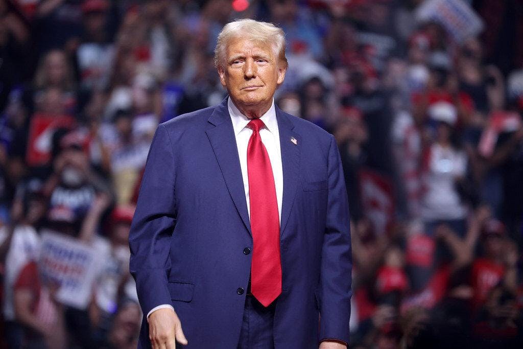 ¿Jugando con fuego?: Cómo el anuncio de Donald Trump contra los Brics podría afectar a Chile