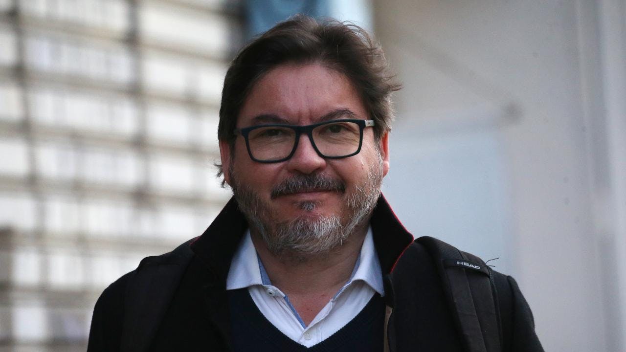 “Va a ser un gran anuncio”: PC confirma suspensión de militancia de Jeannette Jara