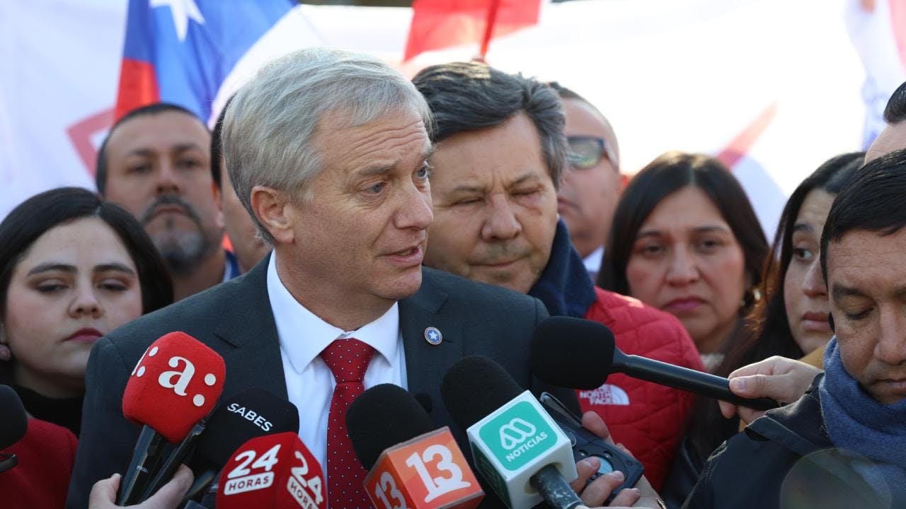 José Antonio Kast tras el triunfo de Jeannette Jara en las primarias 2025: “Nuestro adversario no está al lado”