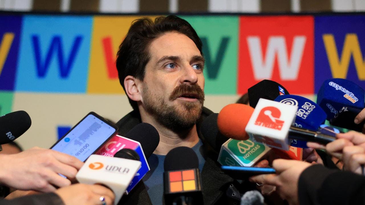 Gonzalo Winter asume derrota y respalda a Jeannette Jara: “Contará con todo el apoyo del partido Frente Amplio”