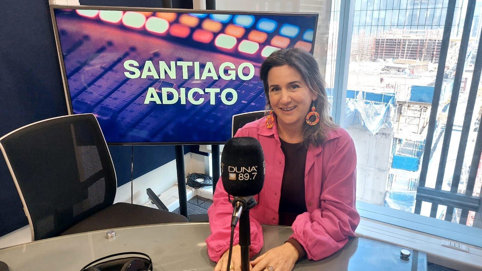 Ana Fenix sobre el humor de los chilenos: “Yo aprendí que apenas vos tirás una gota, la gente absorbe todo el vaso”