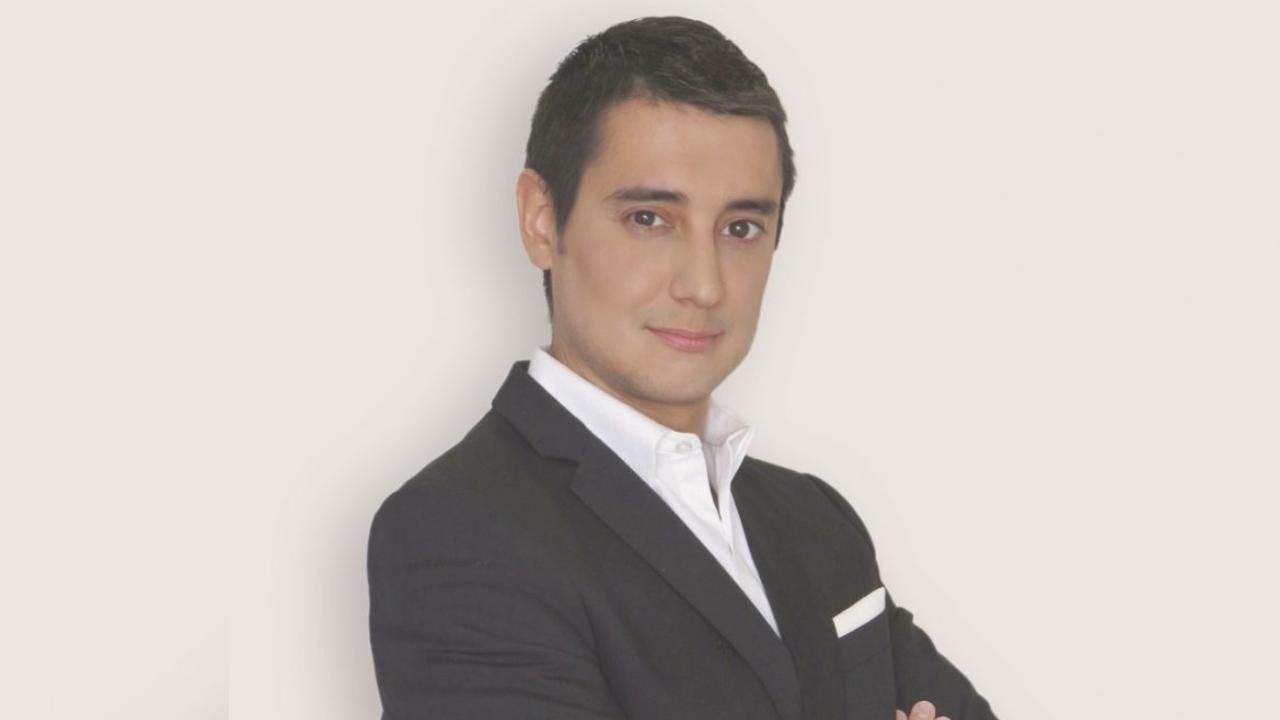 Nicolás Pereira: El primer chileno y latinoamericano en recibir uno de los premios más importantes de microcirugía en Chile