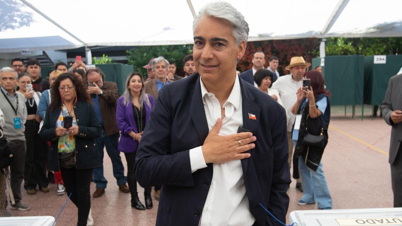 Marco Enríquez-Ominami tras resultados oficiales: "Asumo el veredicto de Chile"