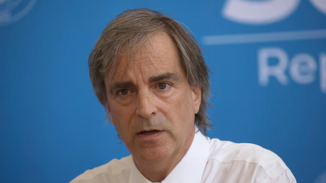 Luciano Cruz-Coke: "No puede ser que estimemos tres años seguidos mal los equilibrios fiscales"
