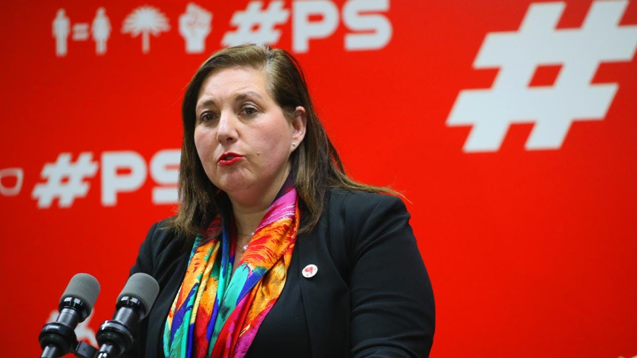 Paulina Vodanovic: “Jara es comunista,pero también que fue elegida sin que eso fuera, como la derecha quiere instalar, una condición que la inhabilite para ser candidata del oficialismo”