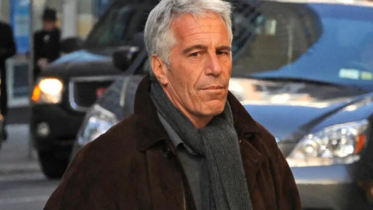 FBI descarta “lista de clientes” de Epstein y ratifica suicidio como causa de muerte