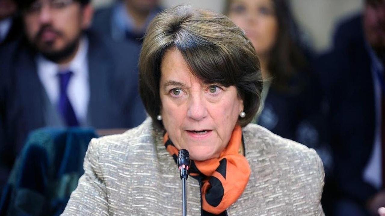 Ministra Delpiano zanja debate por caso de drogas en las FF.AA. y detalla que será investigado por el Ministerio Público
