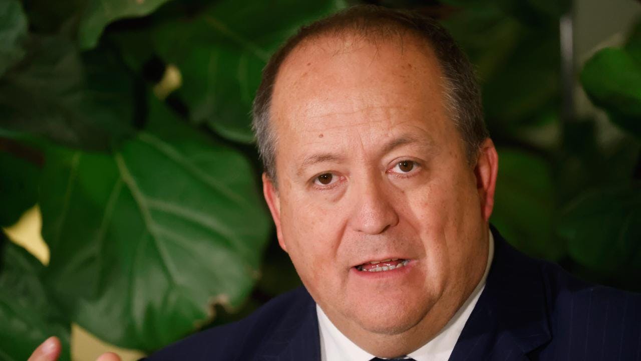 “Podría ser este el caso”: Fiscal Nacional no descarta que el hallazgo de droga al interior de la FACh esté relacionado con el Tren de Aragua
