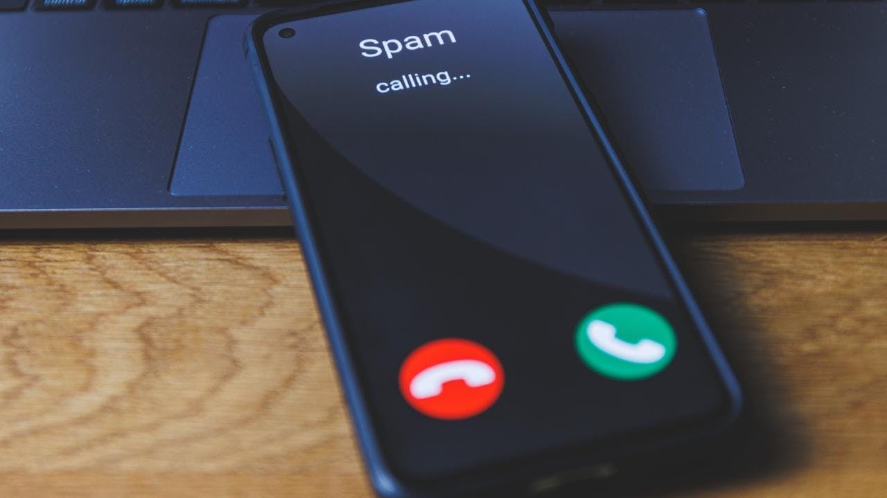 Cooperativas piden excluir las llamadas de cobranza de la nueva norma contra el spam telefónico