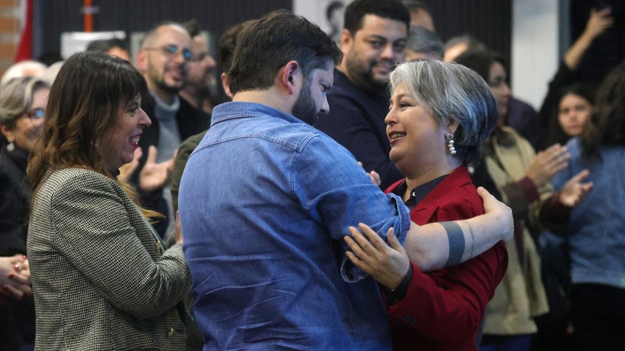 Oposición arremete contra Presidente Boric por supuesto intervencionismo electoral: Los dichos que complican al Mandatario