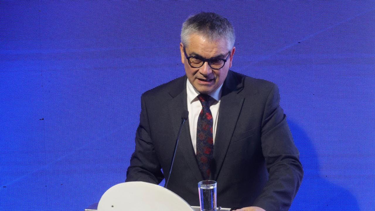 Hacienda confía en el repunte económico: Marcel espera crecer un 3% en junio