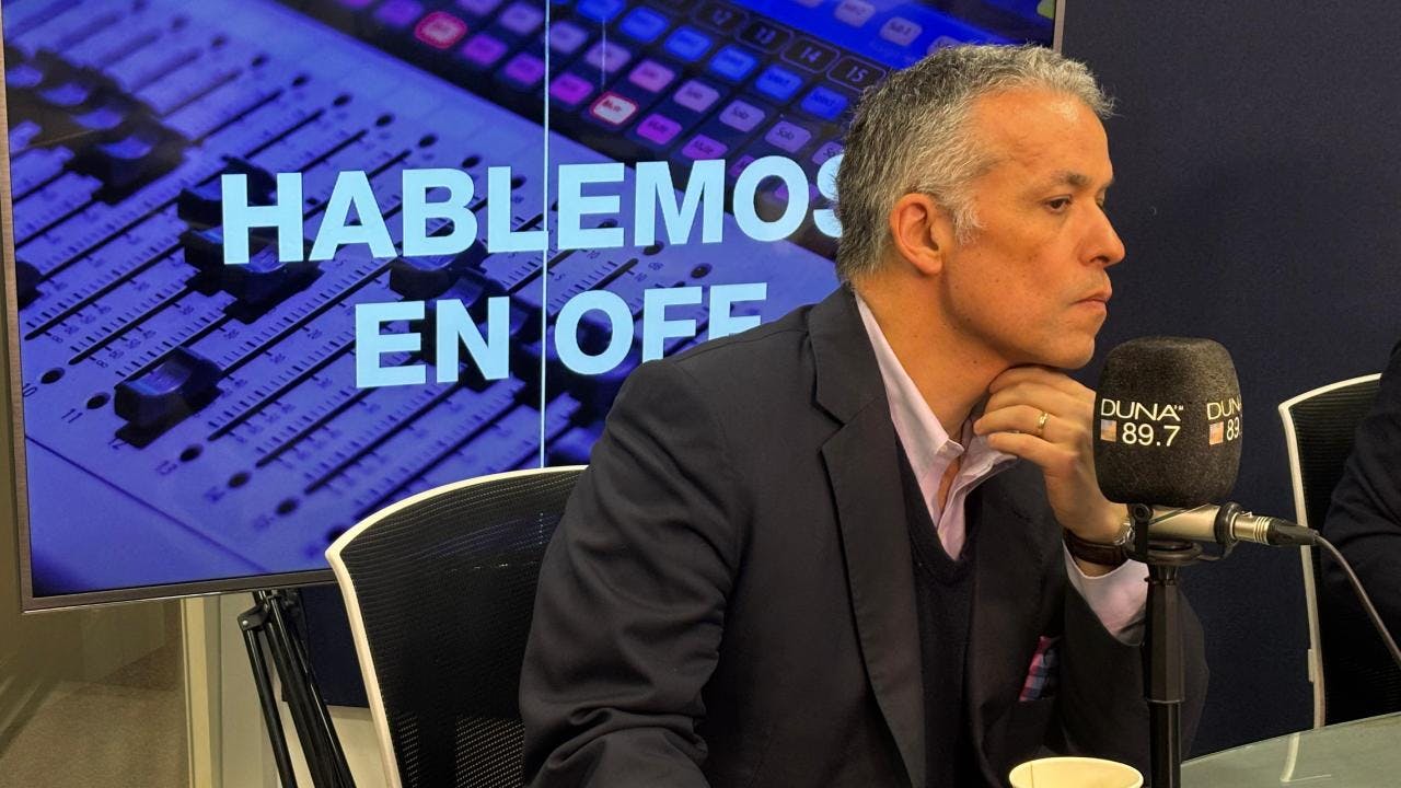 Óscar Landerretche:”La derecha prioriza una candidatura que tiene un historial de incompetencia y políticamente es un proyecto que solo ha conocido la derrota”