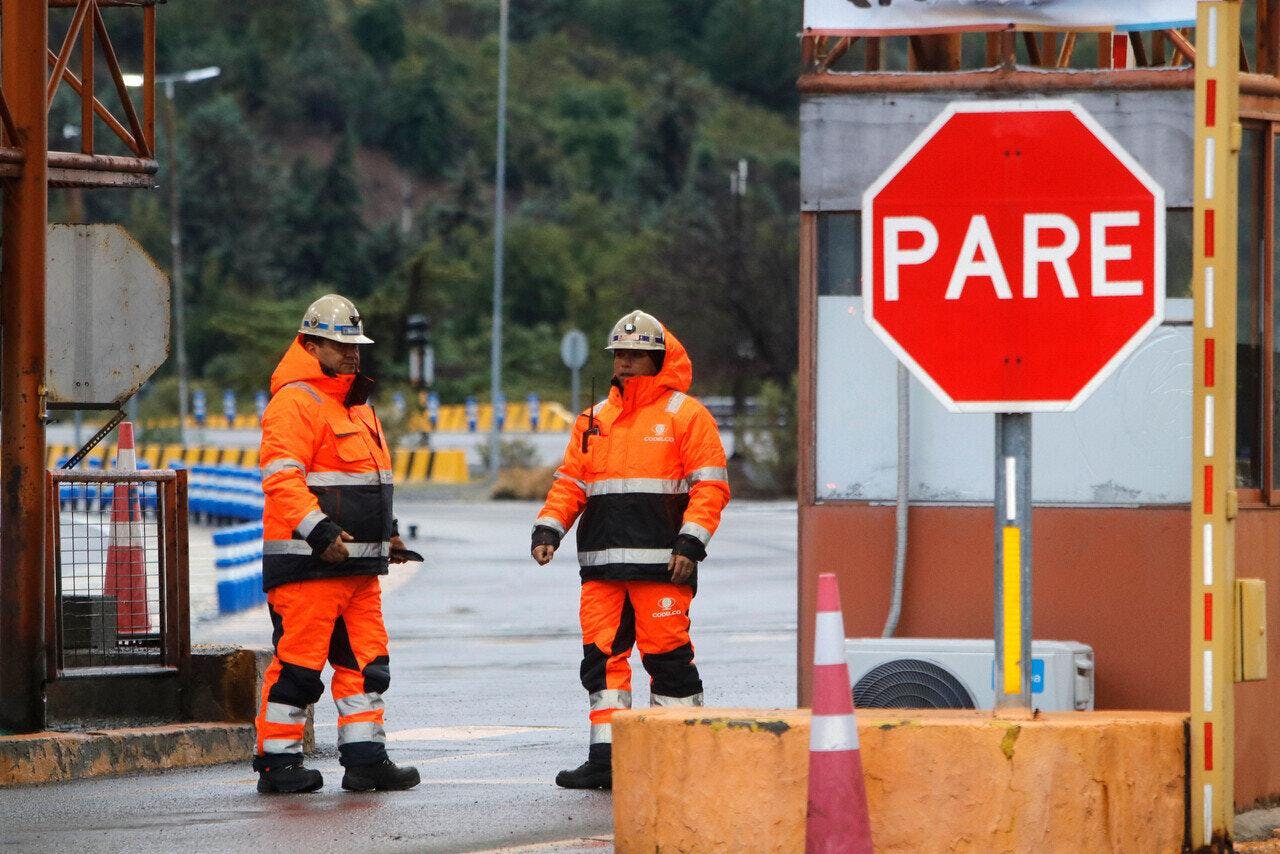Catastrofe en El Teniente: Lo que se sabe del accidente en Codelco que dejó a un fallecido, lesionados y trabajadores atrapados en la mina