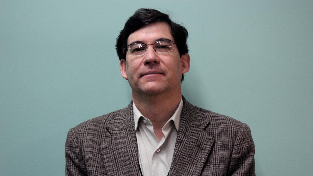Raúl Peñaranda por elecciones en Bolivia: “No solo estamos eligiendo un nuevo gobierno, sino que empezaremos un nuevo ciclo político”