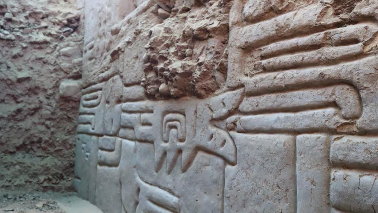 Perú: arqueólogos descubren mural 3D de 4.000 años que reescribe la historia americana