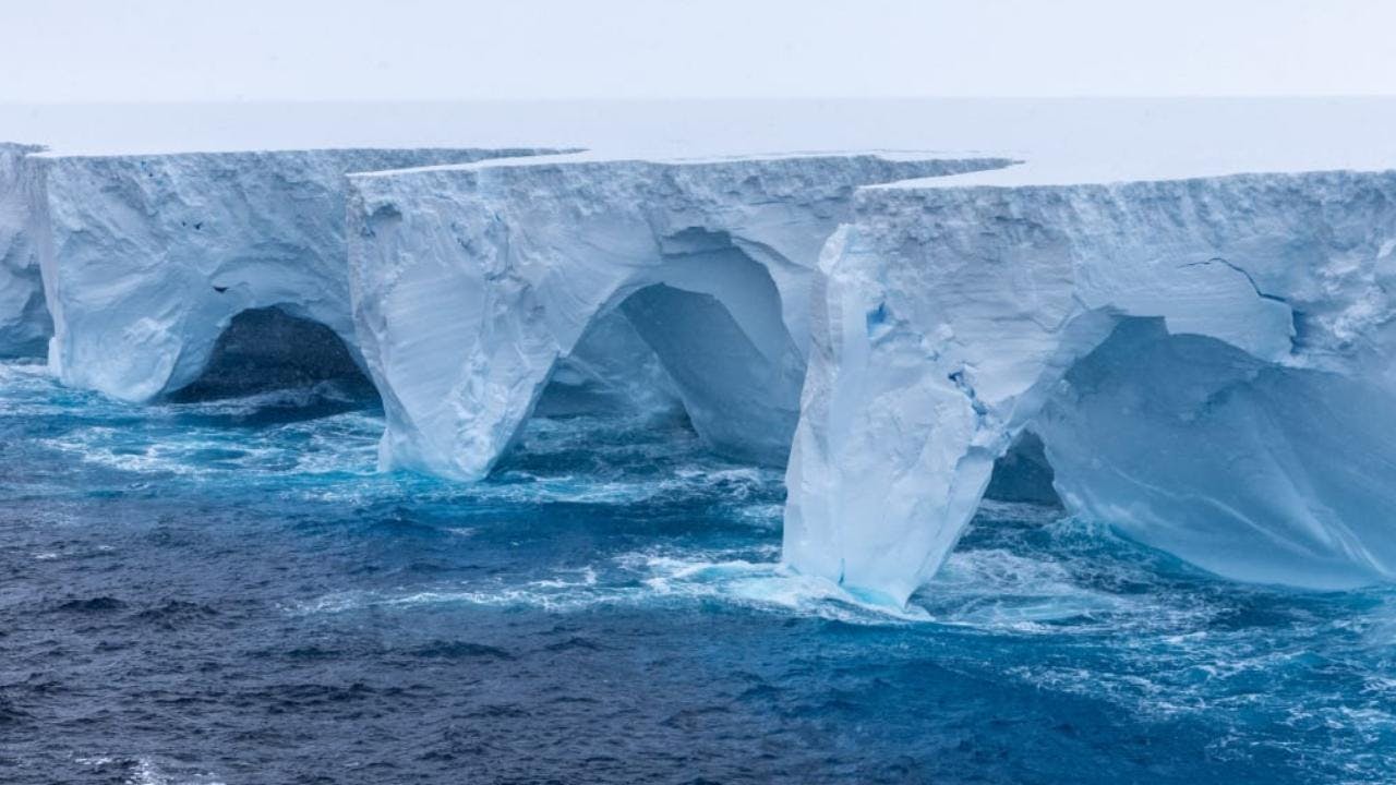 El iceberg más grande del mundo se está derritiendo y podría desaparecer