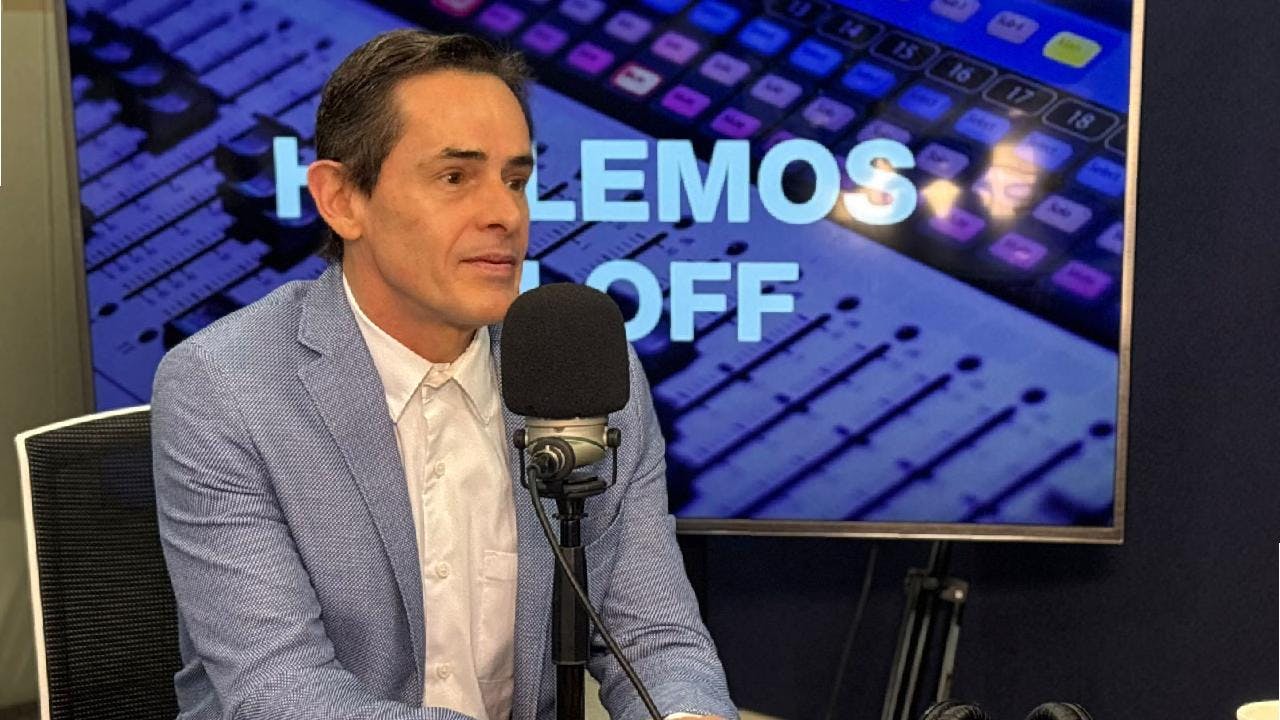 Cristián Valdivieso: “Veo difícil que Jara no esté en la segunda vuelta porque no tiene rivales en la izquierda y tiene un 30% del Gobierno que es bastante rígido”
