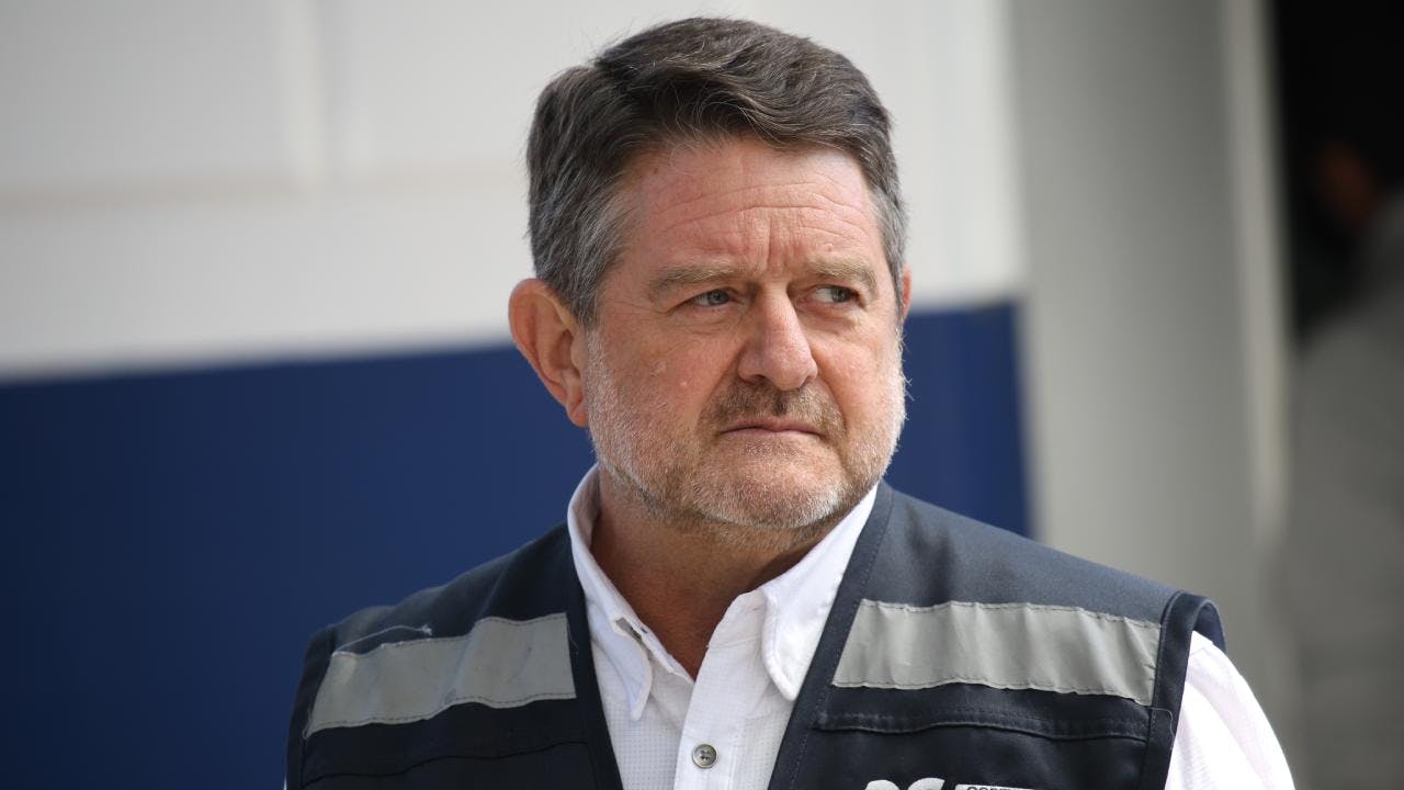 Claudio Orrego apela a una defensa de 221 páginas para evitar la destitución