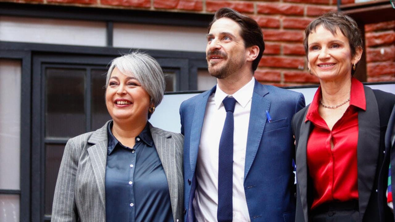 Escala las tensiones en el oficialismo en la previa de la primaria: Winter y Tohá se enfrentan ante la discusión por los “30 años” de la Concertación