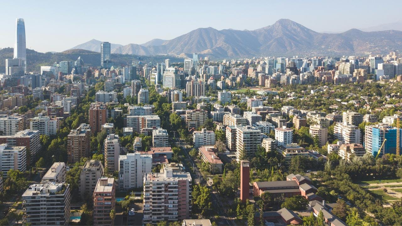 Índice Global de Complejidad Empresarial: Chile sube de lugar, pero mantiene atractivo para la inversión