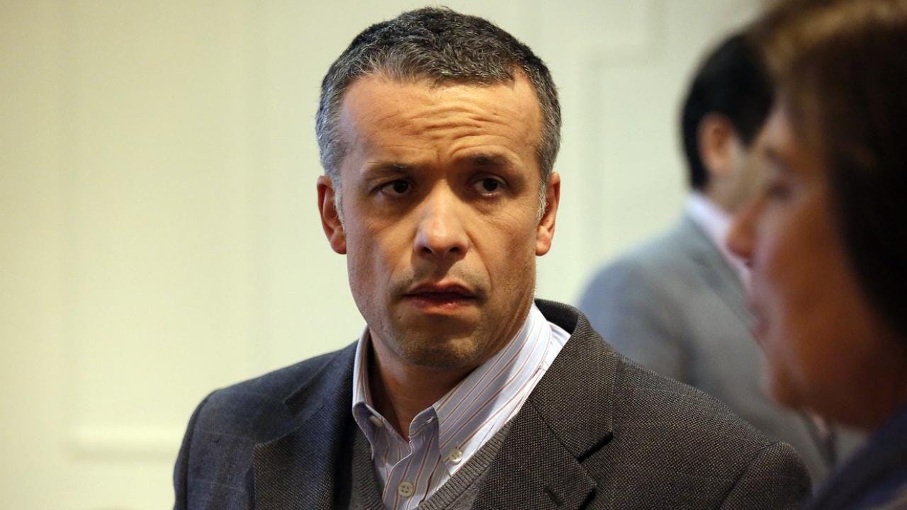 Óscar Landerretche sobre la política en Chile: “Necesitamos reconstruir una centroizquierda socialdemócrata como la que representó la Concertación. Un buen resultado de Tohá puede ayudar a ret